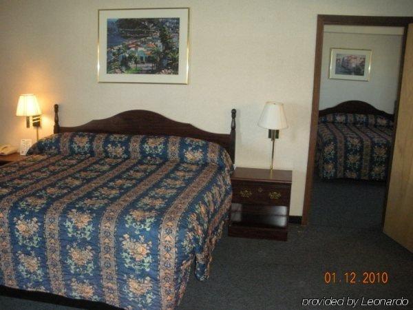 Nendels Inn & Suites Dodge City Airport Zimmer foto